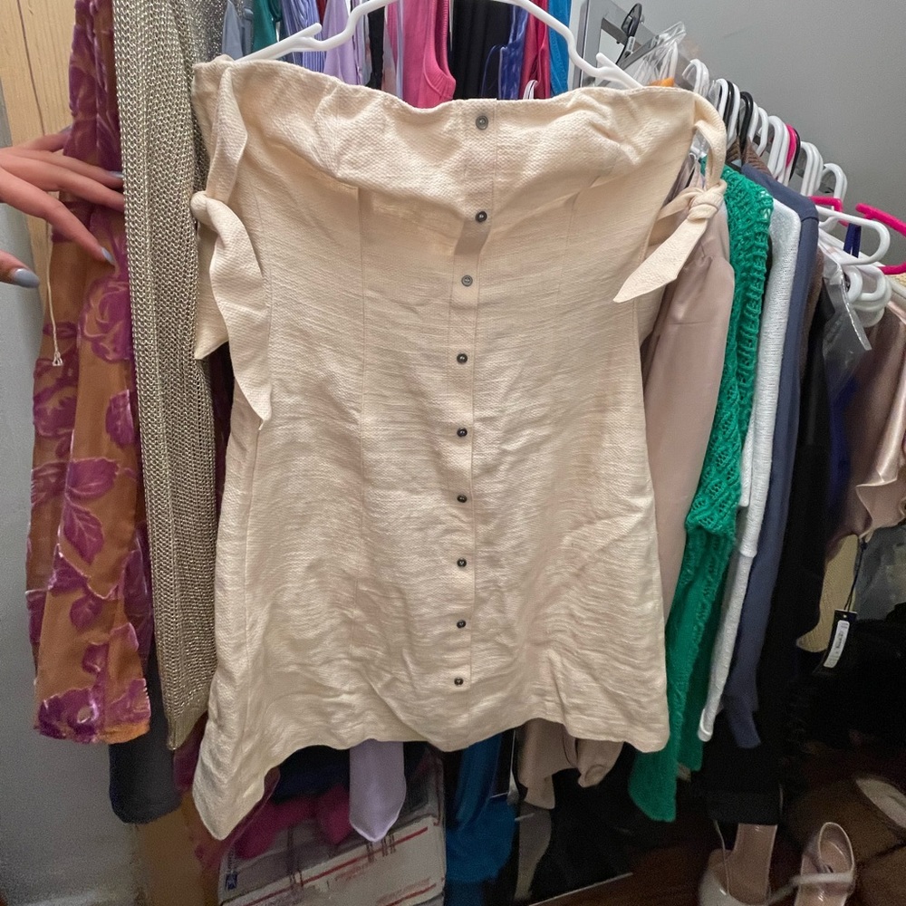 White Canvas Dress- NWOT, NEVER WORN!✨